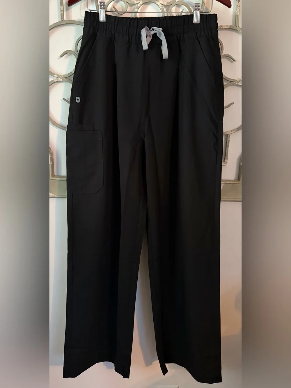 [NWT] Figs Shelby Ultra High- Rise Wide Leg Scrub Pant Size Medium Tall